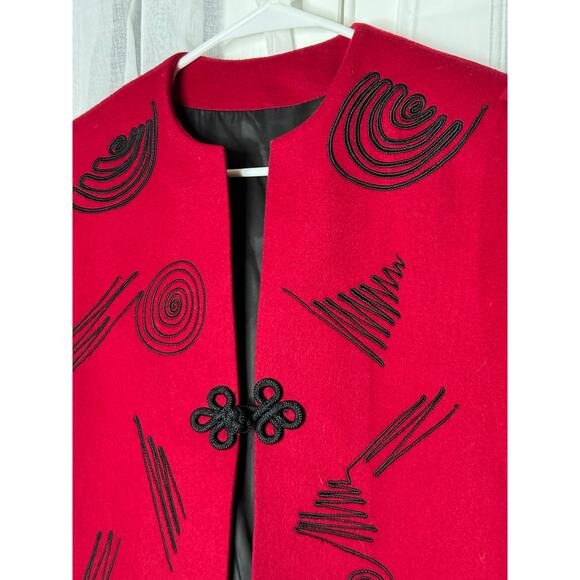 Vintage Red Wool Cropped collarless blazer black accents & frog goggle size M - Picture 14 of 17